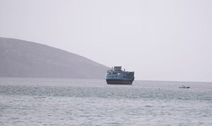 US expands Iran strikes to infrastructure targets